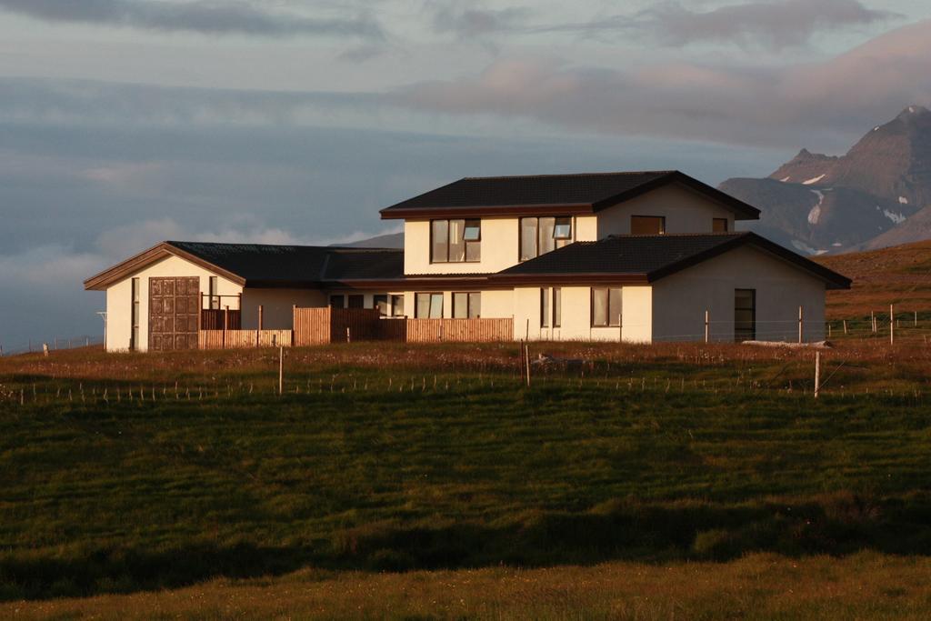 Guesthouse Gimbur Reykjarholl Eksteriør bilde