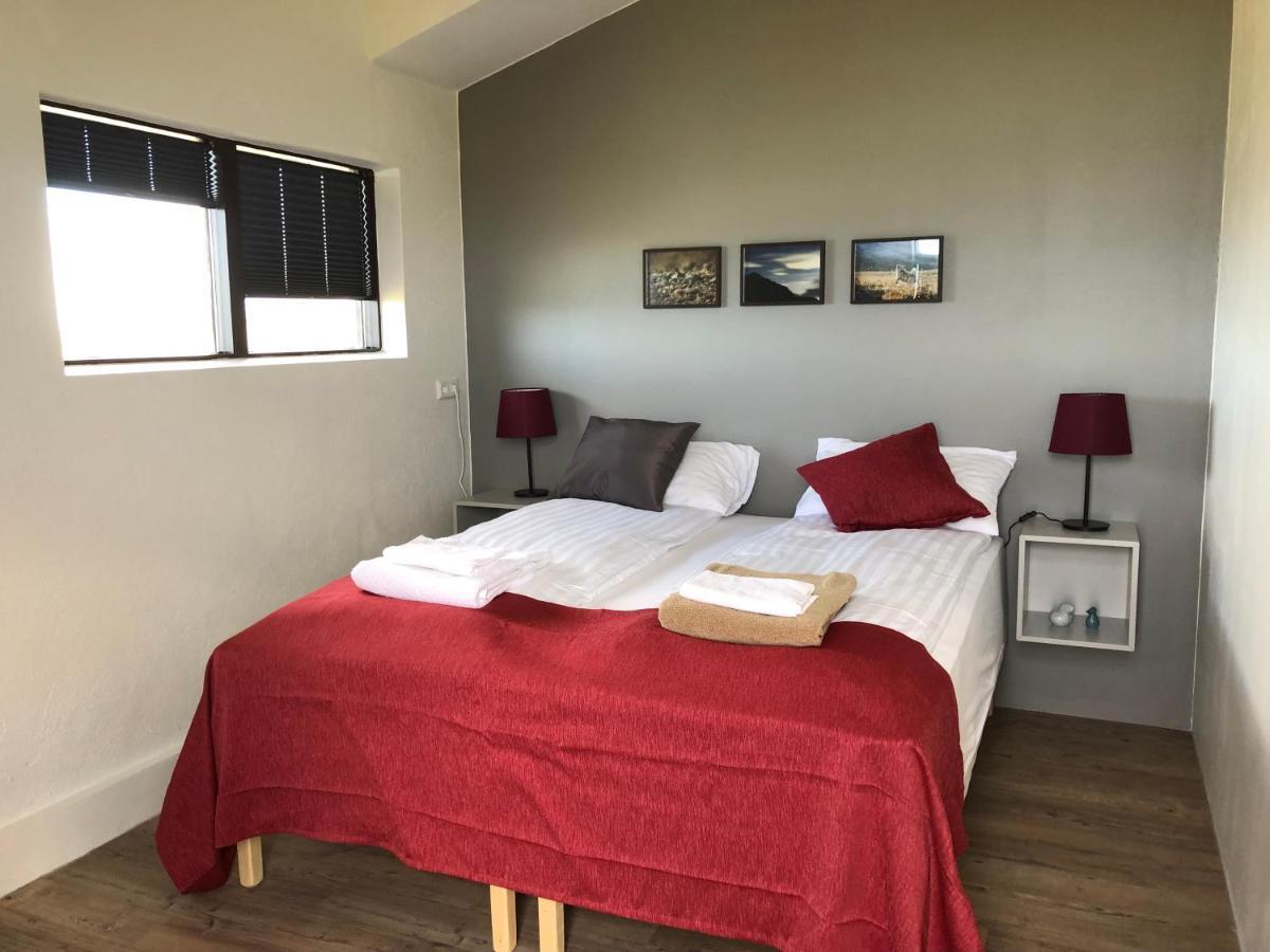 Guesthouse Gimbur Reykjarholl Eksteriør bilde